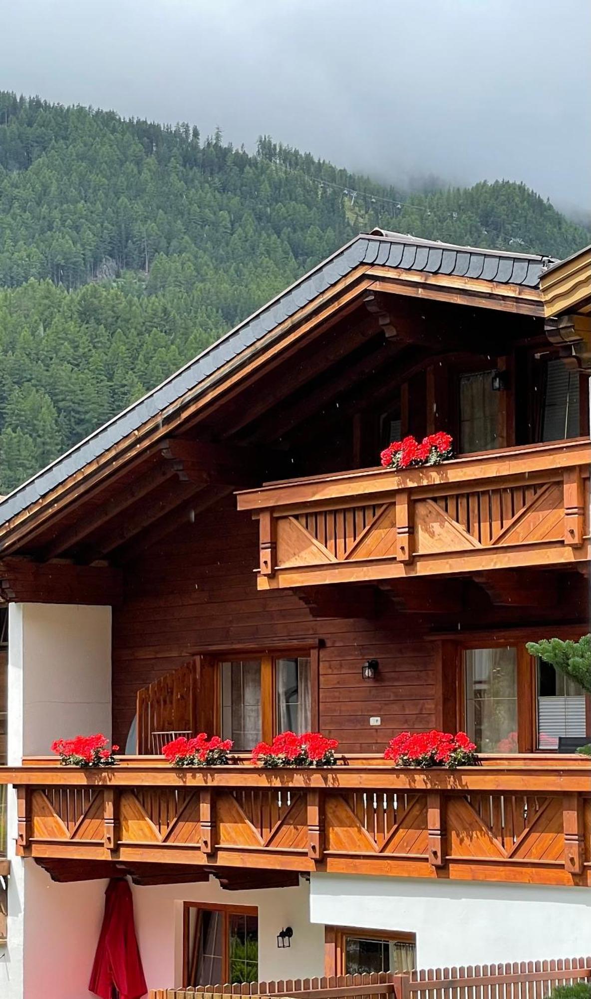 Haus Erika Apartments Sölden Zewnętrze zdjęcie